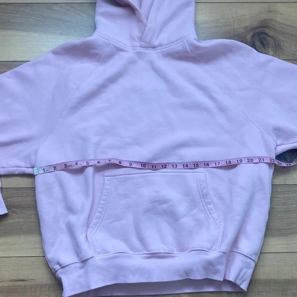 Aritzia Sweatfleece Megafit Pullover Hoodie - Picture 7 of 11